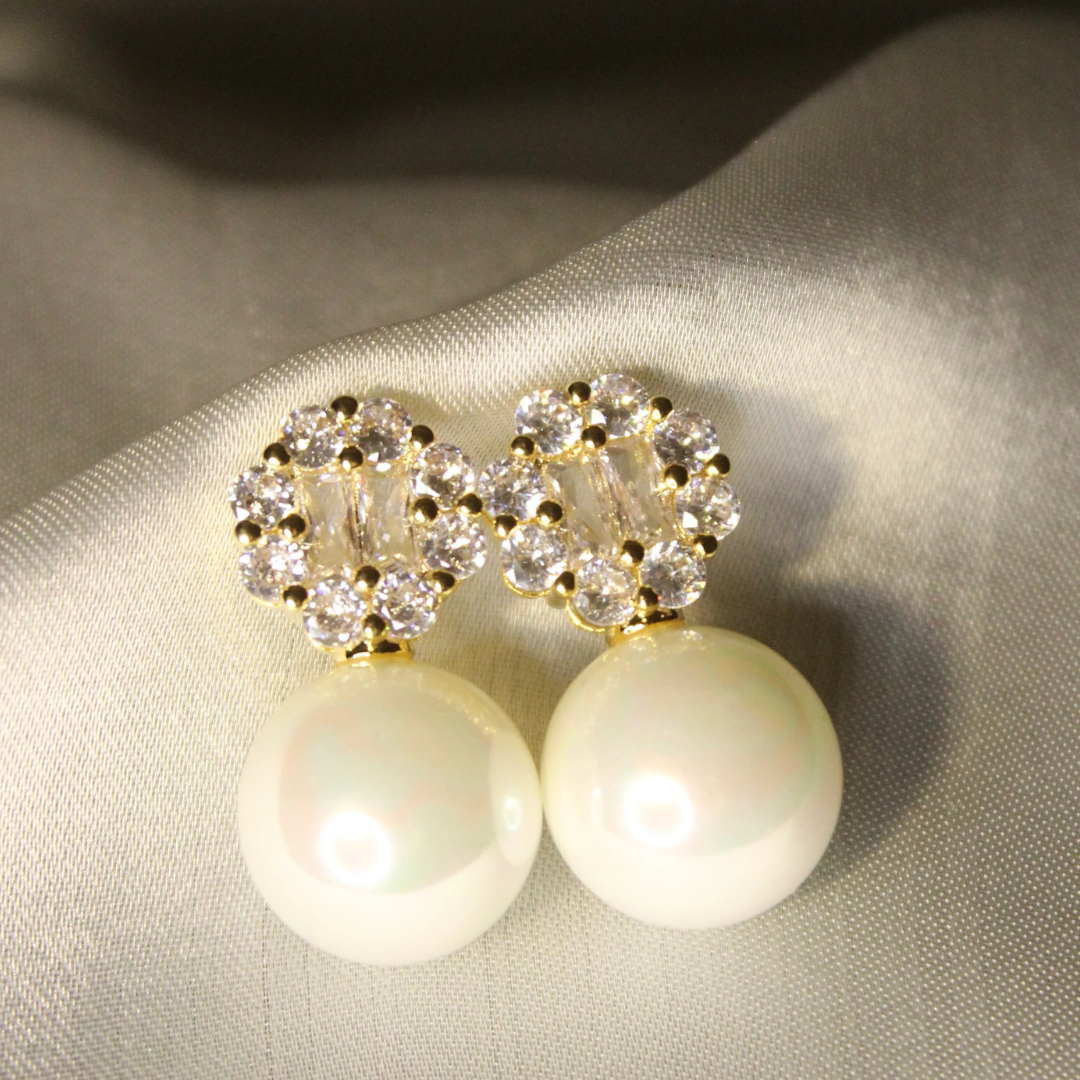 Opaline Gold Ear Ring