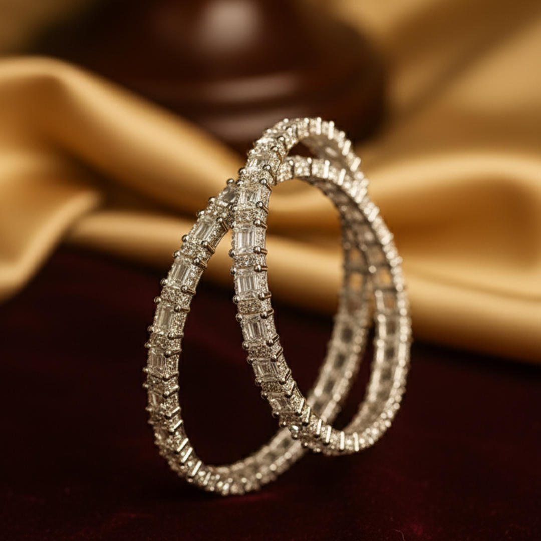 ✨ Elegant Diamond-Cut Bangle Bracelets – Luxurious Statement Jewelry